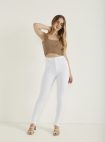 calça jeans denim zero melissa – branco – skinny hot pants – lisa – barra desfiada