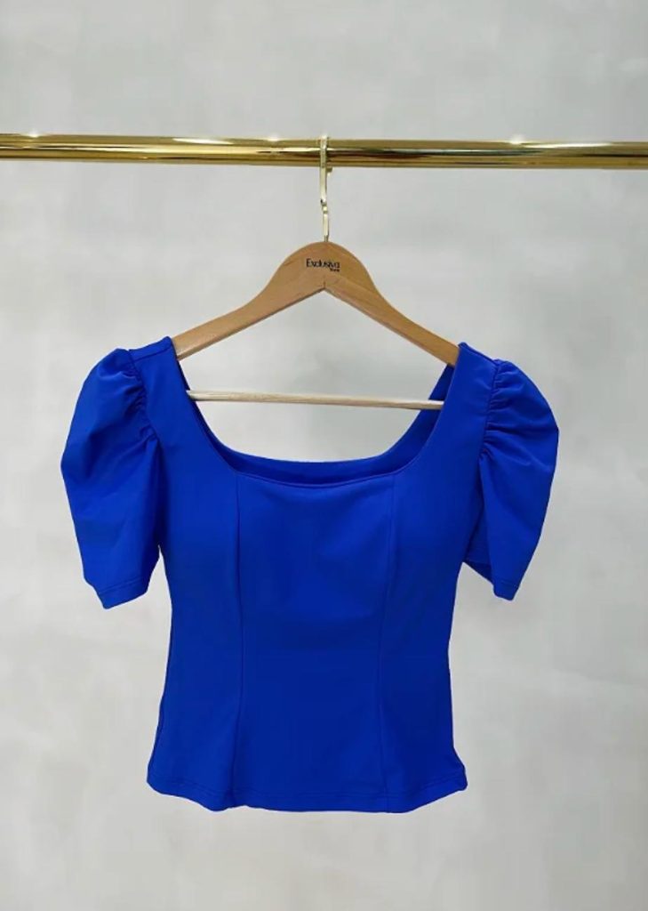 blusa cropped jade em poliamida com bojo blusa cropped jade em poliamida com bojo