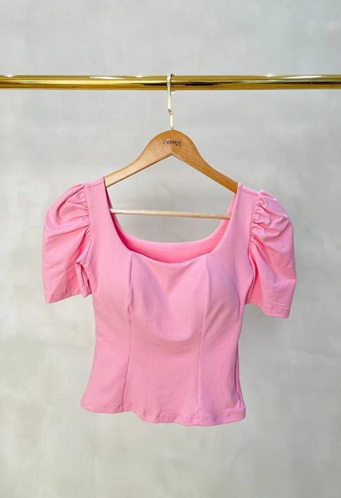 blusa cropped jade em poliamida com bojo blusa cropped jade em poliamida com bojo